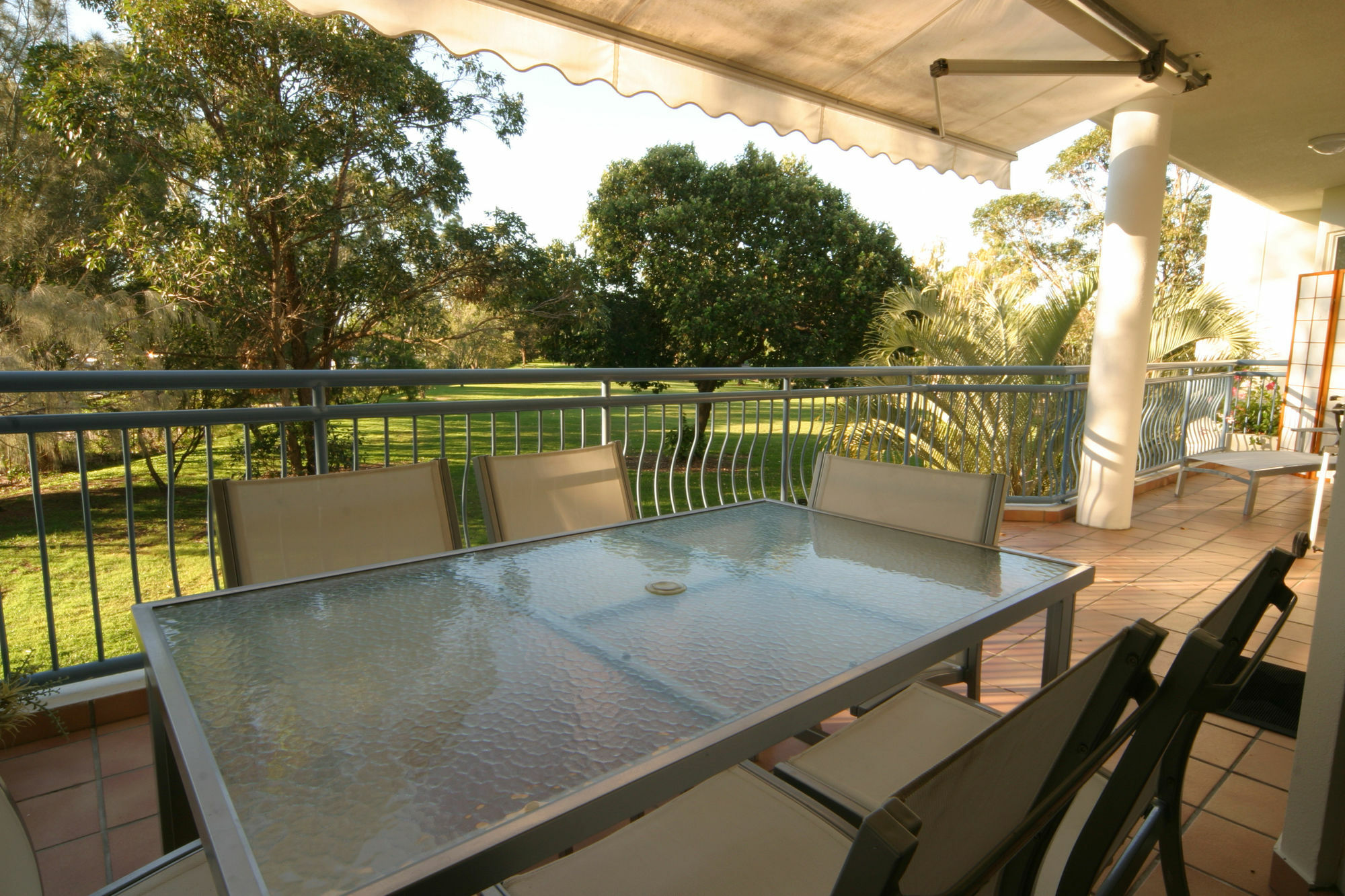 Noosa Riviera Resort นูซาวิลล์ ภายนอก รูปภาพ